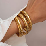 Aria - Ribbed Bangle